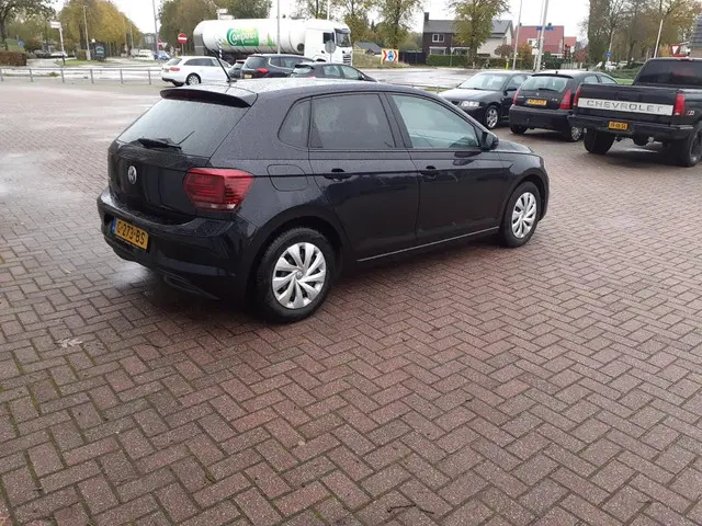 Volkswagen Polo 1.0 MPI Comfortline 2019 Benzine 3