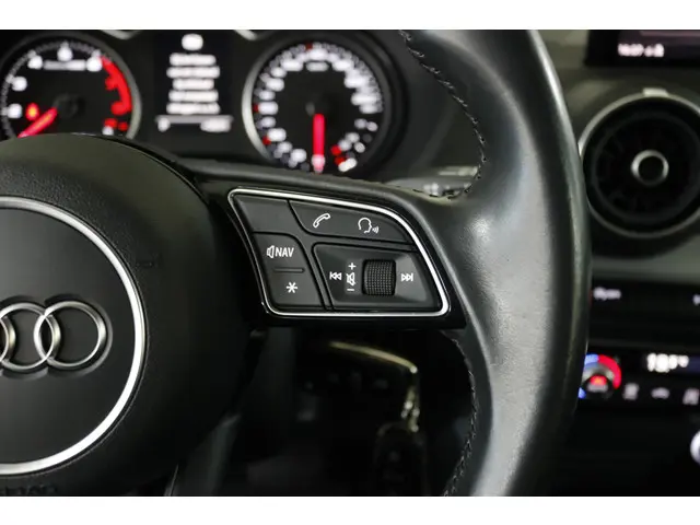 Audi Q2 35 TFSI CoD Sport 2019 Benzine 17