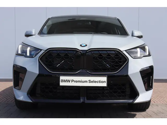 BMW X2 sDrive20i 2025 Benzine 2