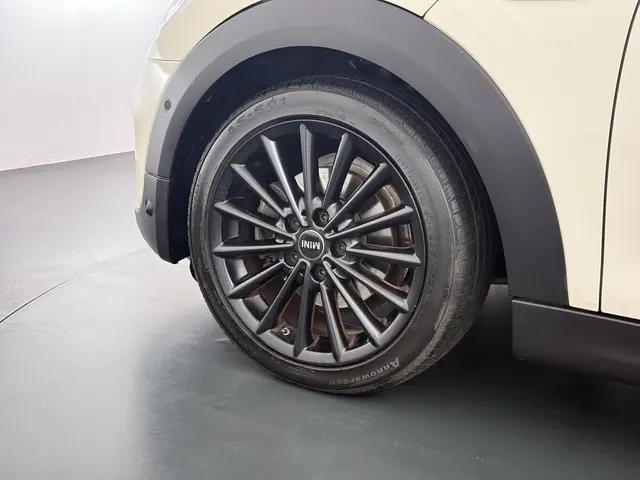 MINI Cooper Mini 1.5 Pepper 2019 Benzine 12