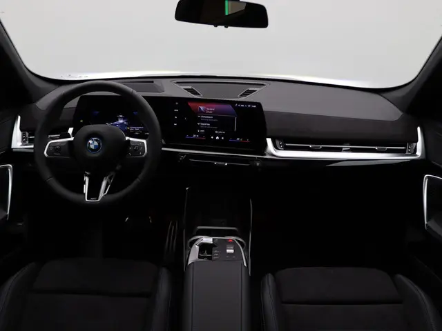 BMW iX1 eDrive20 2025 Elektrisch 7