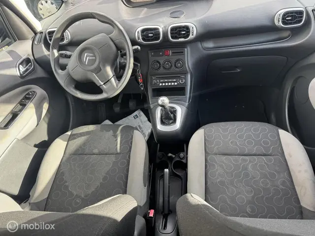 Citroën C3 Picasso 1.4 VTi Attraction 2012 Benzine 7