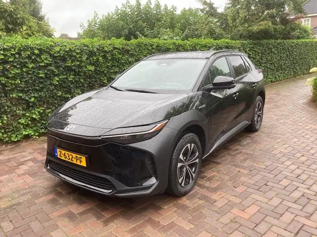 Toyota bZ4X Dynamic 71 kWh 2023 Elektrisch 12