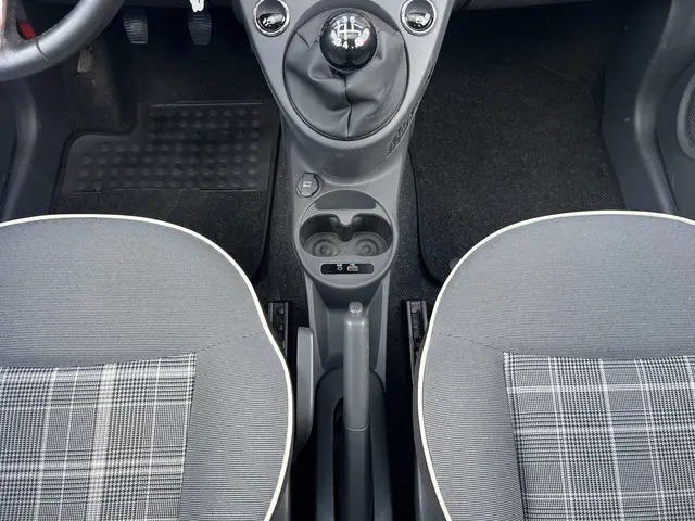 Fiat 500 0.9 TwinAir Turbo Lounge 2017 Benzine 25