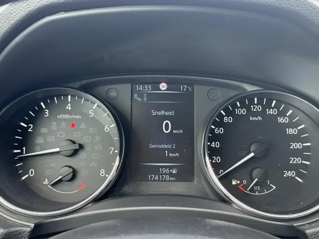 Nissan QASHQAI 1.2 Tekna 2016 Benzine 17