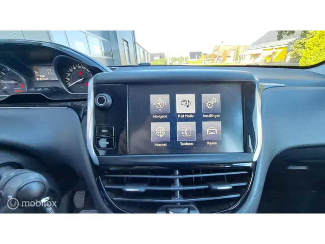 Peugeot 208 1.2 PureTech Blue Lease 2016 Benzine 17