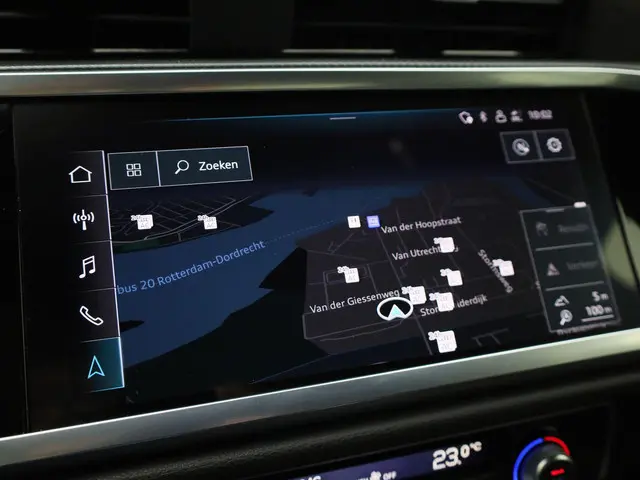 Audi Q3 45 TFSIe 180kW/245PK S Line 2022 Hybride Benzine 7