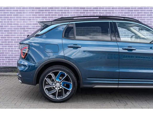 Lynk & Co 01 1.5 2021 Hybride Benzine 39