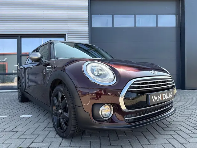 MINI Clubman Mini 1.5 Cooper Business 2016 Benzine 38