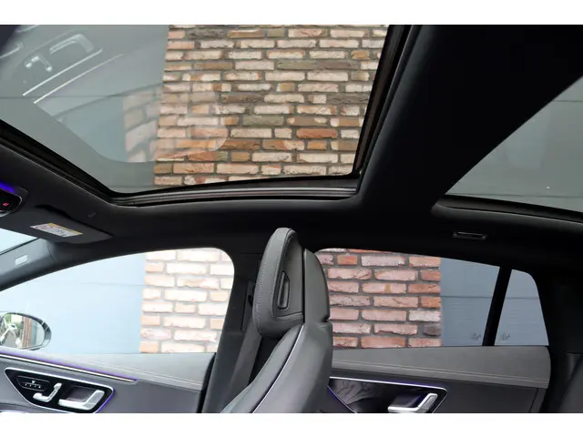 Mercedes-Benz EQE 350 AMG Line 89 kWh | 2024 Elektrisch 4