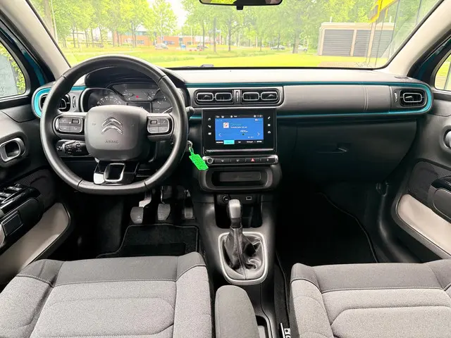 Citroën C3 1.2 PureTech Shine 2021 Benzine 10
