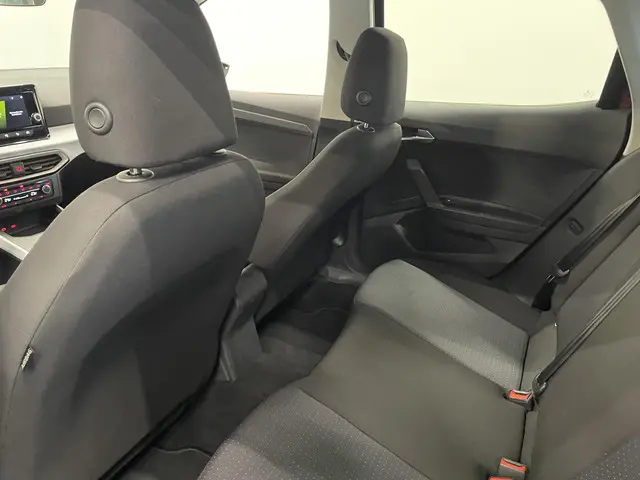 SEAT Arona 1.0 TSI Style 2022 Benzine 16