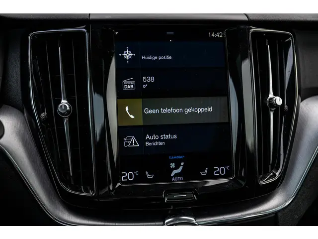 Volvo XC60 2.0 B5 Momentum Exclusive 2021 Benzine 19