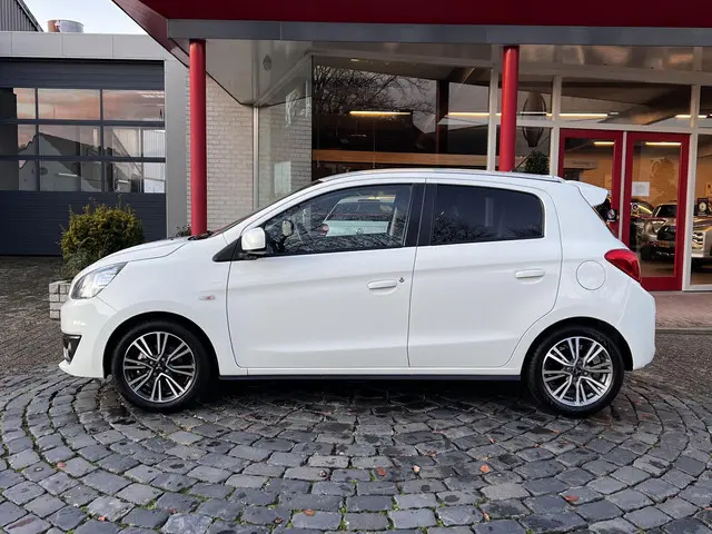 Mitsubishi Space Star 1.2 Invite 2019 Benzine 2