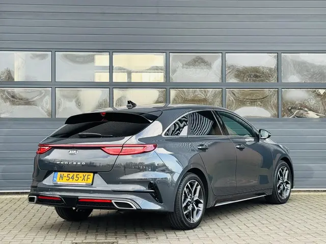 Kia ProCeed 1.0 T-GDI GT-PLUSLINE 2022 Benzine 3