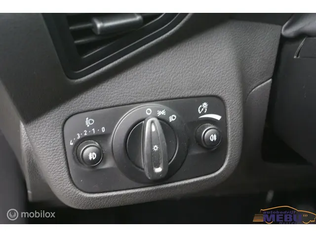 Ford C-MAX 1.5 Titanium 2015 Benzine 12