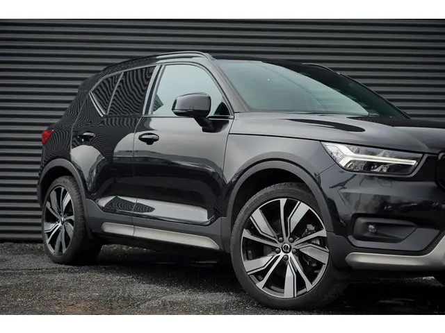 Volvo XC40 Recharge P8 AWD R-Design 2020 Elektrisch 37