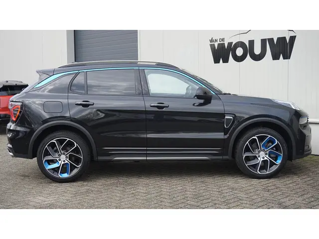 Lynk & Co 01 1.5 PHEV 2023 Hybride Benzine 5