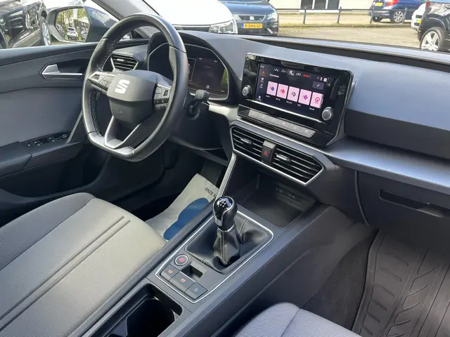 SEAT Leon Sportstourer 1.5 TSI Style 2021 Benzine 19