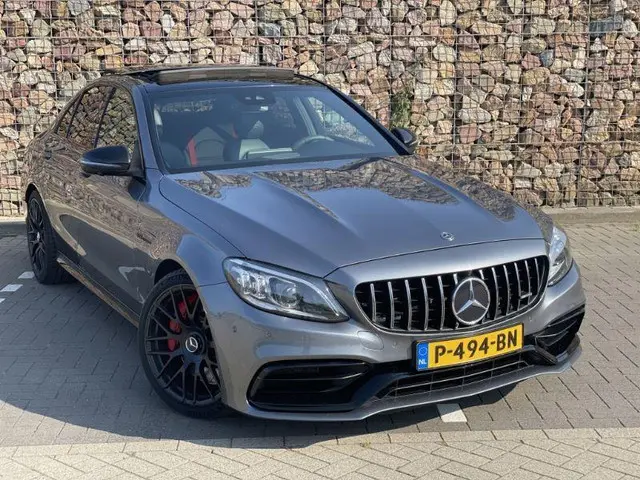 Mercedes-Benz C-Klasse 2