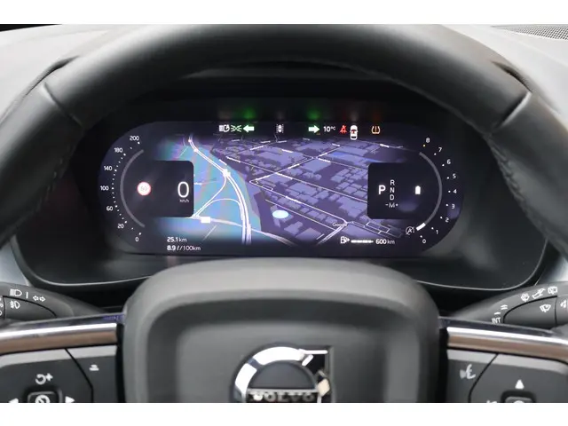 Volvo XC40 B4 Plus Dark 2025 Benzine 29