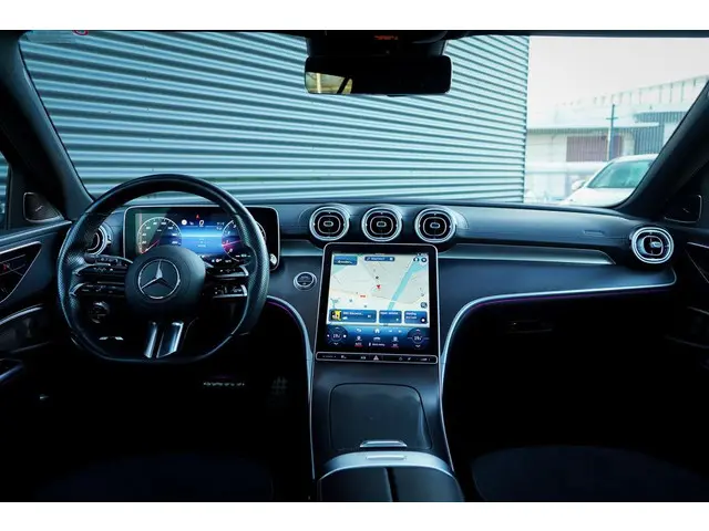 Mercedes-Benz C-Klasse Estate 200 AMG Line 2022 Benzine 7