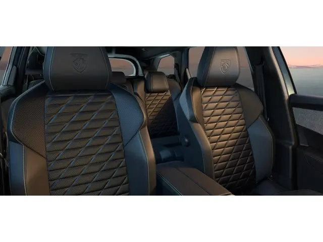 Peugeot e-5008 GT Exclusive 73 kWh 2026 Elektrisch 8
