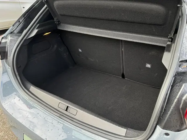 Opel Corsa 1.2 GS Line 2025 Benzine 25