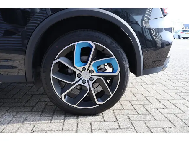 Lynk & Co 01 1.5 2023 Hybride Benzine 19