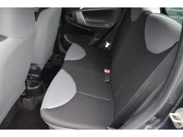 Citroën C1 1.0 Attraction 5 deurs airco 2013 Benzine 8