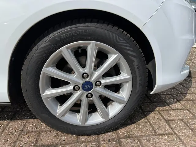 Ford B-MAX 1.0 EcoBoost Titanium 2018 Benzine 31