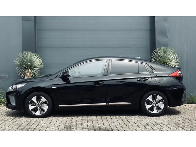 Hyundai IONIQ Premium EV 2018 Elektrisch 23