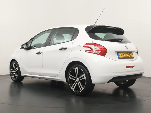 Peugeot 208 1.0 VTi Access 2014 Benzine 3