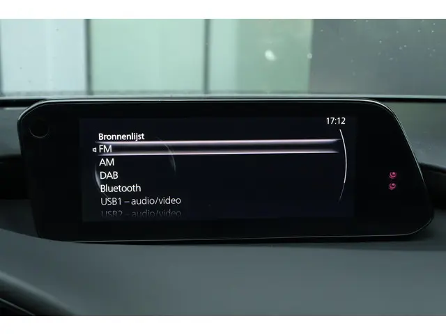 Mazda 3 2.0 e-SkyActiv-X M Hybrid 180 Luxury 2021 Benzine 26