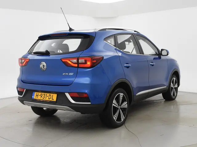 MG ZS-EV 2