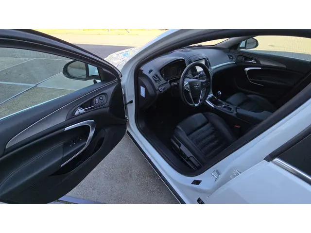 Opel Insignia 1.4 T EcoFLEX Business+ 2016 Benzine 18