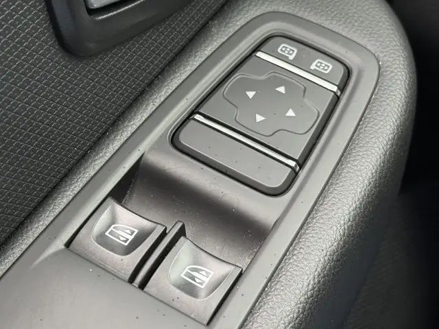 Renault Clio 0.9 TCe Limited 2017 Benzine 19