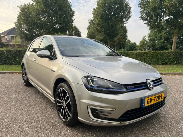 Volkswagen Golf 1.4 TSI GTE 2015 Hybride Benzine 15