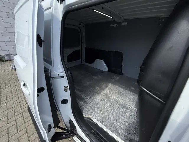 Opel Combo 1.5D130PK L2H1 Edition 2021 Diesel 16