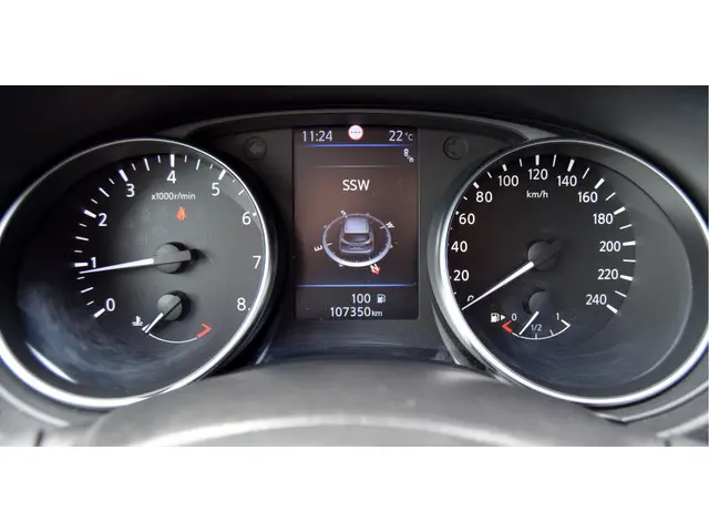 Nissan QASHQAI 1.3 DIG-T Tekna + Full Options 2019 Benzine 26