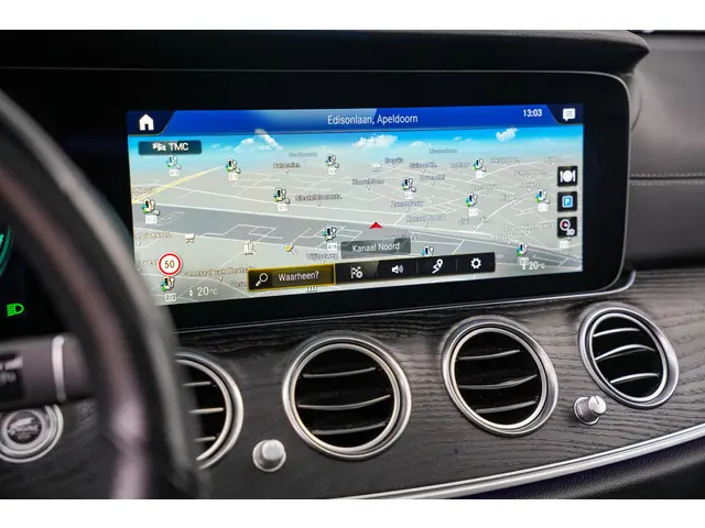 Mercedes-Benz E-Klasse E300 de 2022 Hybride Diesel 18