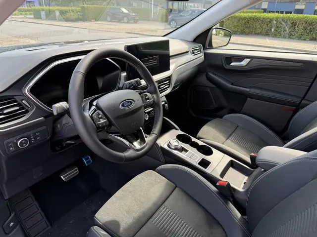 Ford Kuga 2.5 PHEV Active X 2025 Hybride Benzine 8