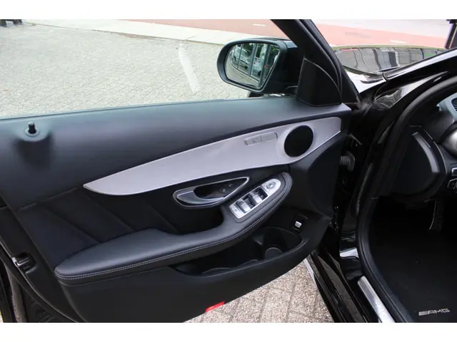 Mercedes-Benz C-Klasse 180 Bns Sol. AMG 2019 Benzine 12