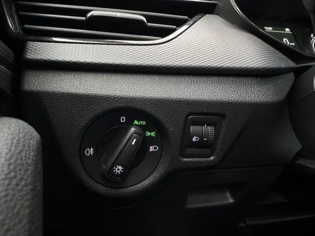 Škoda Kamiq 1.0 TSI Active 2024 Benzine 20