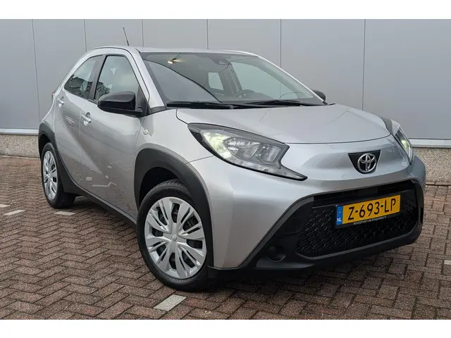 Toyota Aygo X 1.0 VVT-i MT Play 2024 Benzine 13