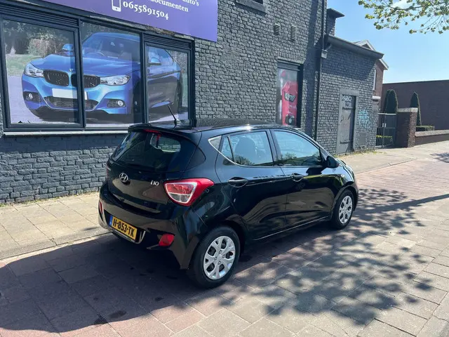 Hyundai i10 1.0i i-Drive airco 2014 Benzine 4