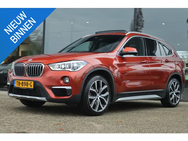 BMW X1 SDRIVE20I HIGH EXECUTIVE 2018 Benzine