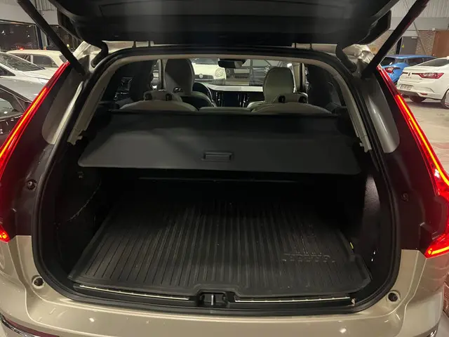 Volvo XC60 2.0 T5 AWD Inscription 2019 Benzine 19