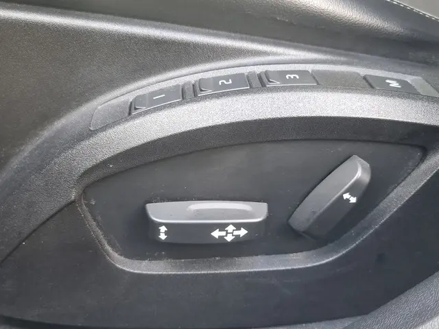 Volvo V40 2.0 D2 R-Design 2017 Diesel 26