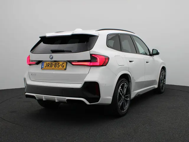 BMW iX1 eDrive20 2025 Elektrisch 2